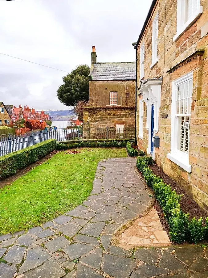 Bed and Breakfast North Ings Robin Hood's Bay 0*,  Velká Británie